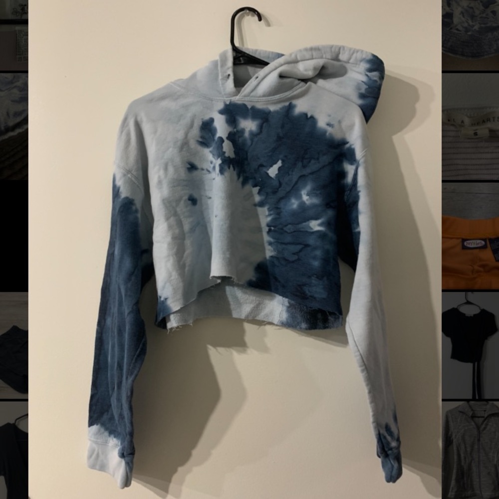 Blue tie dye cropped hoodie